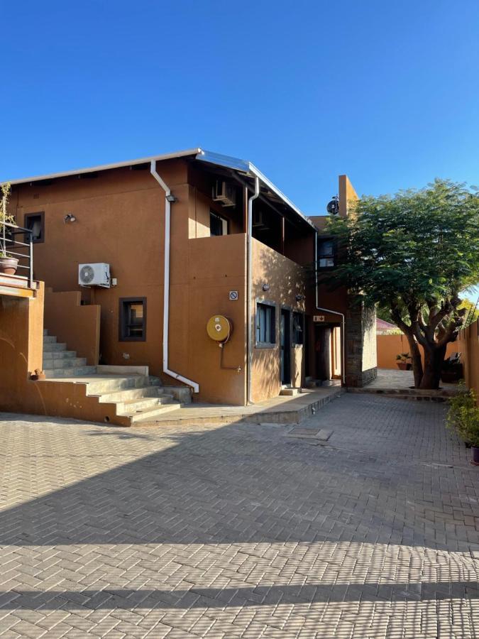 Ethithiya Guesthouse And Self-Catering Windhoek Bagian luar foto